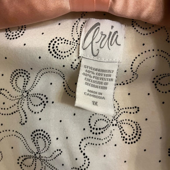 Aria 1x robe - Picture 2 of 2
